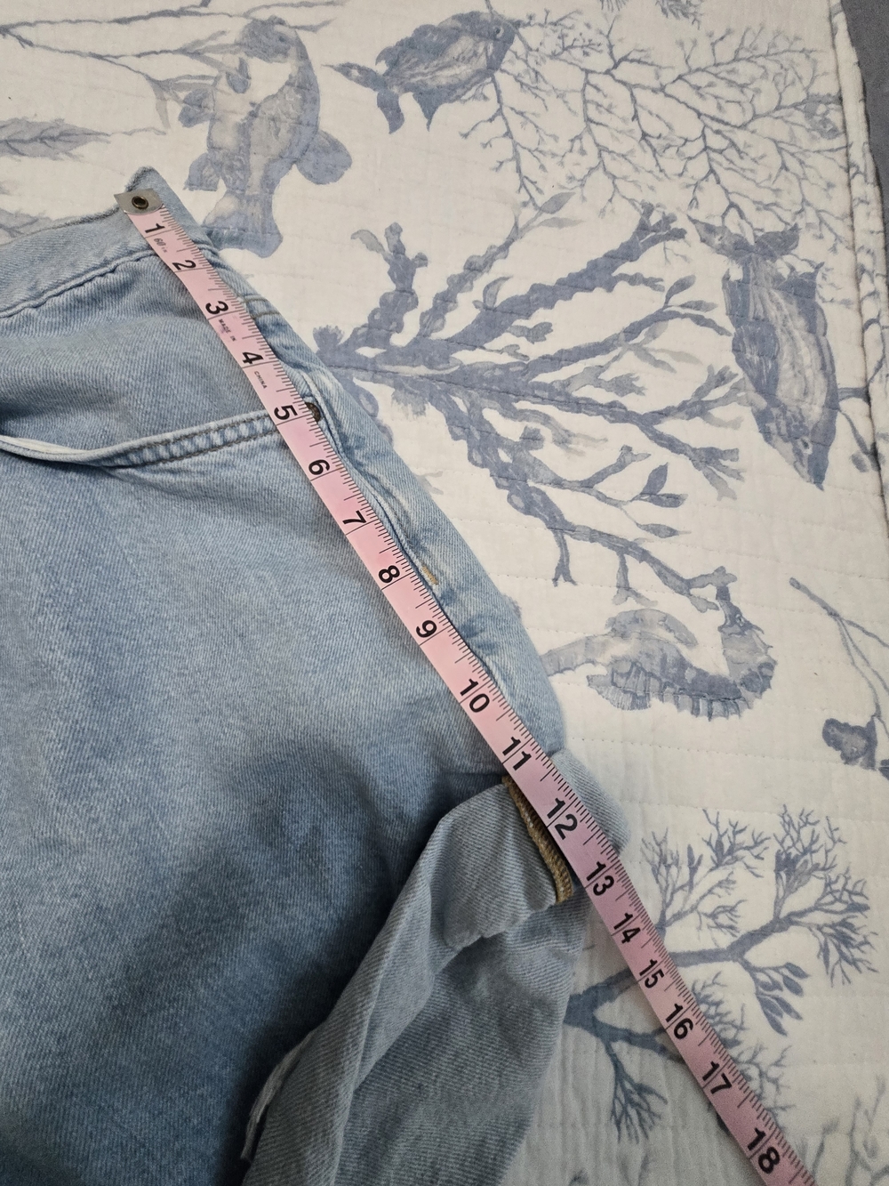 We The Free Blue Denim Cutoff Shorts Size L - FREE SHIPPING - Picture 6 of 6